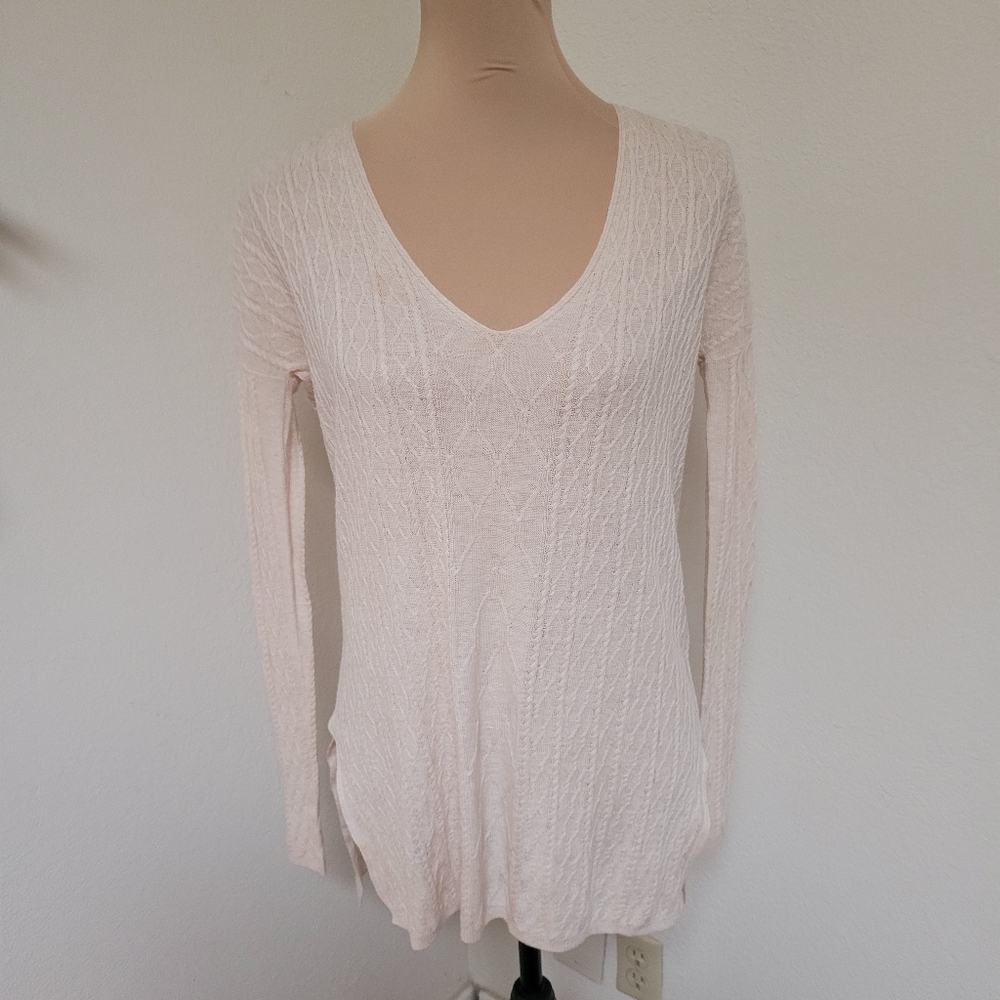 Aritzia Babton Linen Blend Light Weight Cableknit Sweater